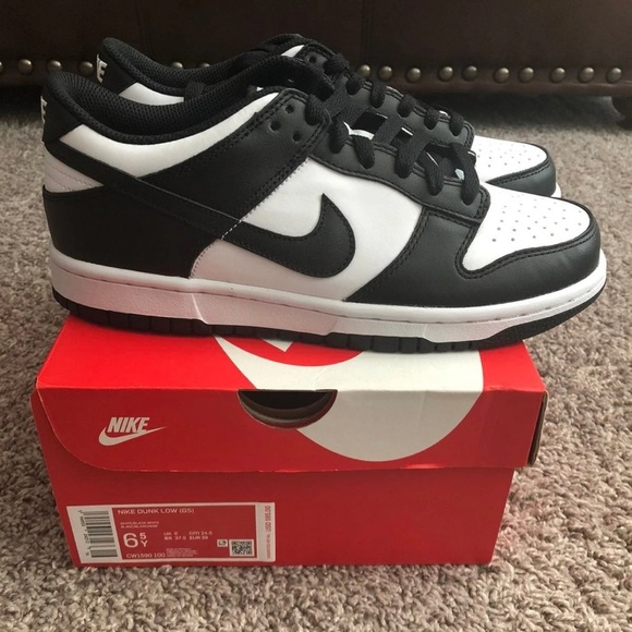Nike Dunk Low Panda - Picture 1 of 5